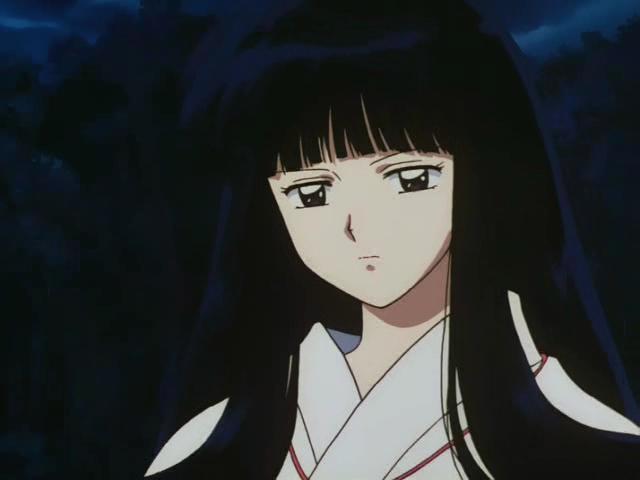 Otaku Gallery  / Anime e Manga / Inu-Yasha / Screen Shots / Episodi / 023 - La voce di Kagome e il bacio di Kikyo / 034.jpg